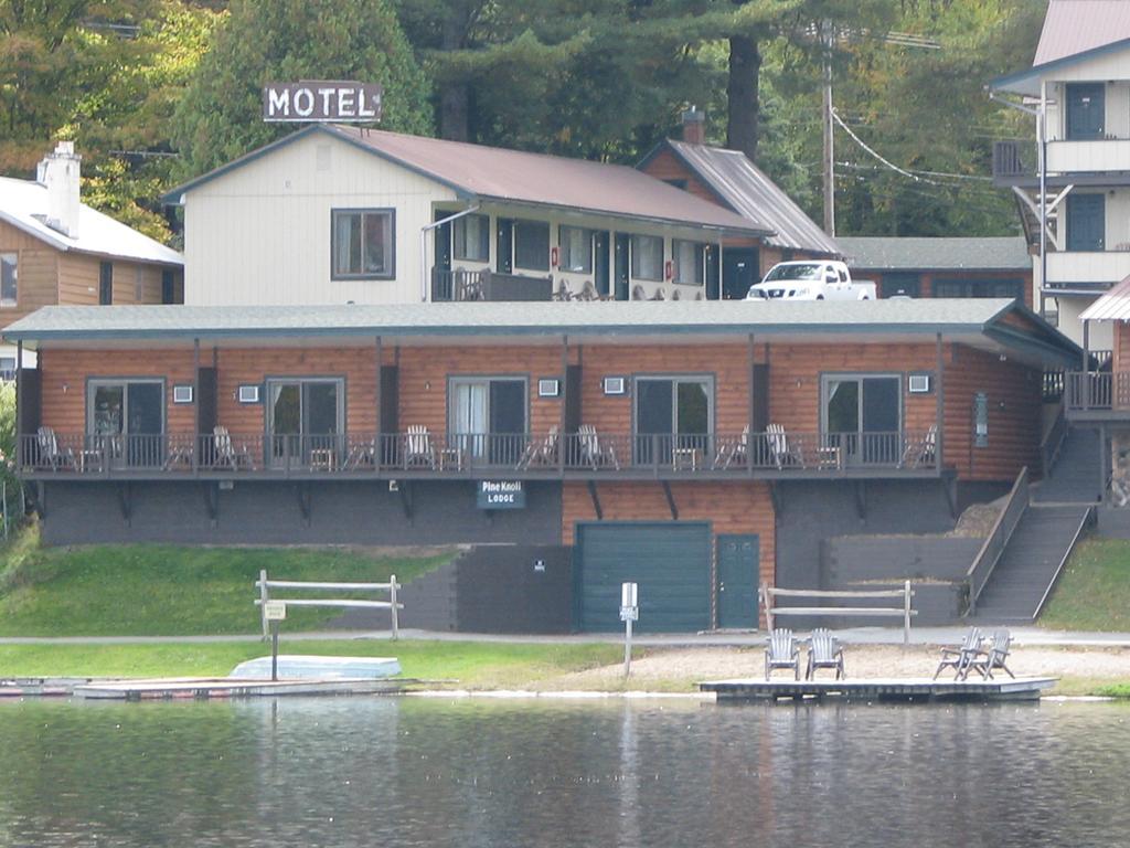 Pine Knoll Hotel Lakeside Lodge & Cabin Олд Фордж Екстериор снимка